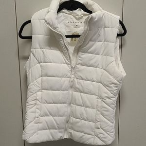 Juniors Aeropostale Vest. Size Medium.